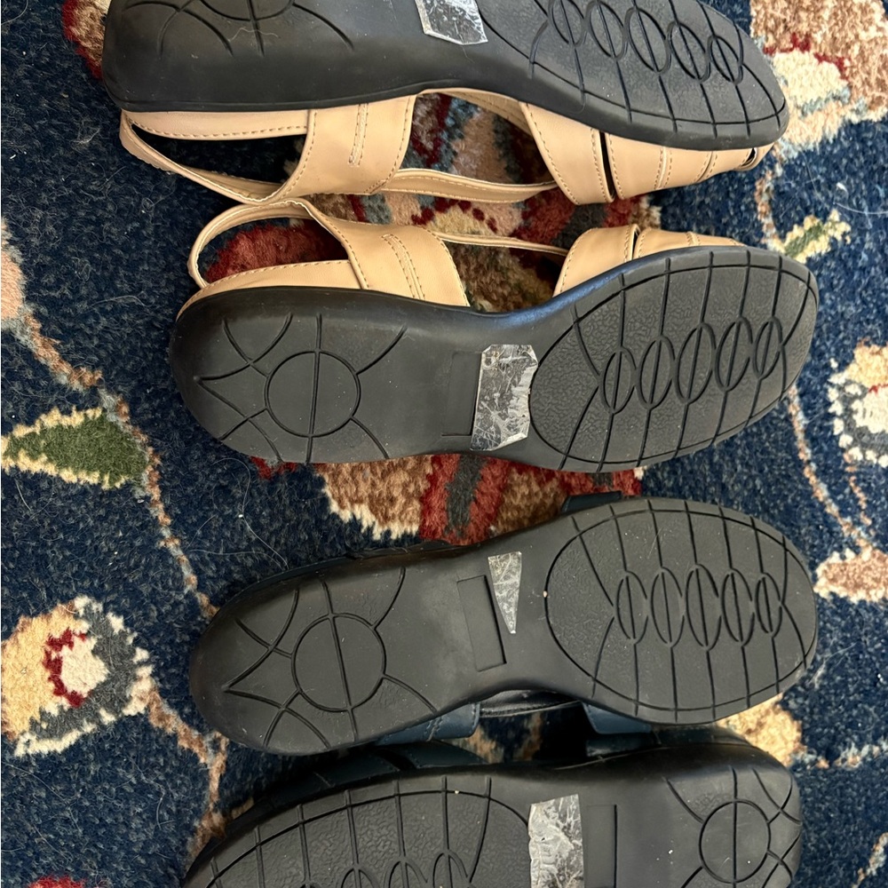 Classique: size 6, 2 pair Women's Sandals, tan and navy - Picture 3 of 3